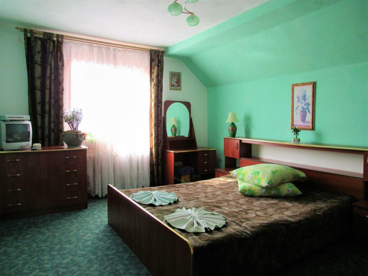 Відпочинок У Пронів Hotel Slavske Luaran gambar